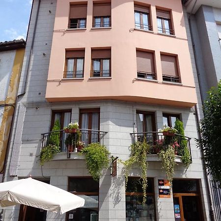 Apartamentos San Pelayo Cangas de Onís Quarto foto